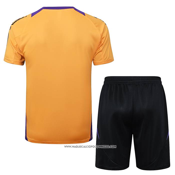 Tuta da Track
 Real Madrid 2024 Manica Corta
 Giallo
 - Pantaloncini
 -25